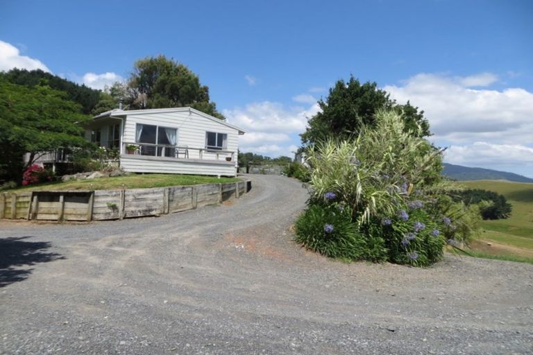 Photo of property in 114 Aorangi Road, Bryndwr, Christchurch, 8053