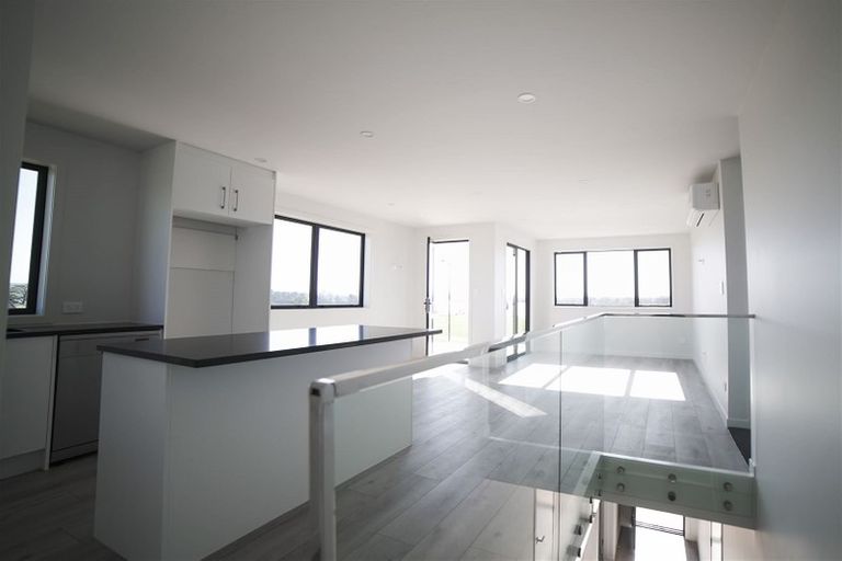 Photo of property in 3 Okohaka Avenue, Glenbrook, Waiuku, 2681