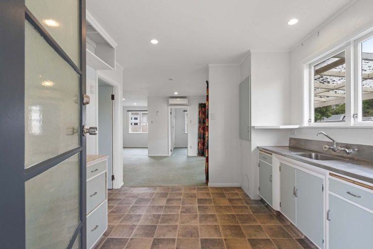 Photo of property in 6 Jenks Street, Foxton, 4814