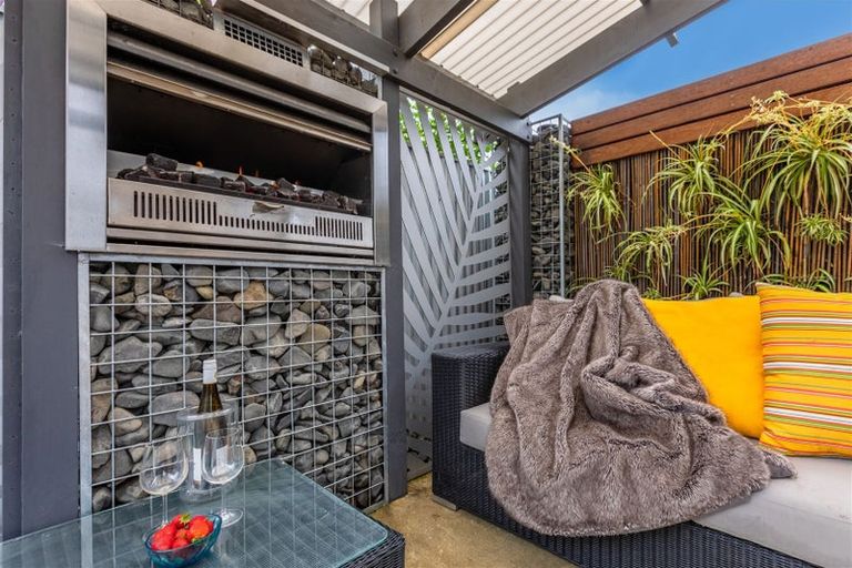 Photo of property in 6a Kauri Street, Taradale, Napier, 4112