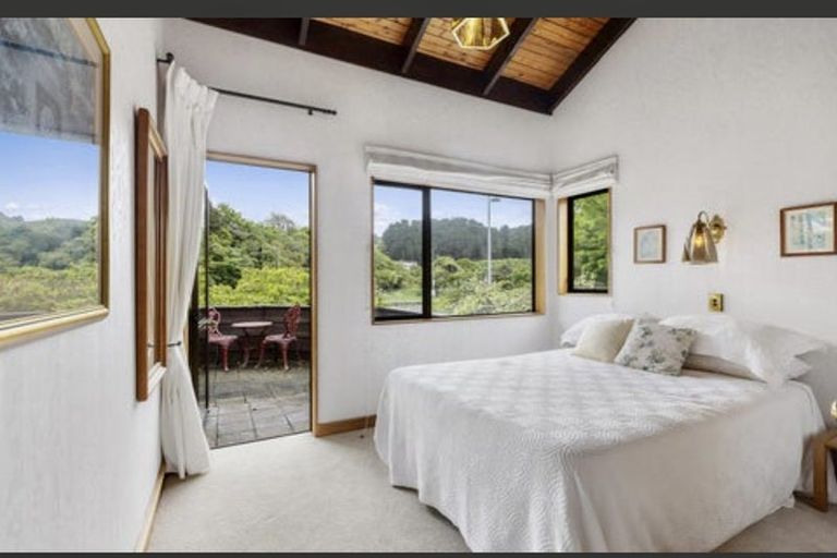 Photo of property in 426a Karori Road, Karori, Wellington, 6012