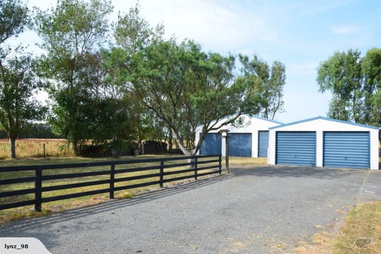 Photo of property in 30 Rongotea Road, Rongotea, Palmerston North, 4476