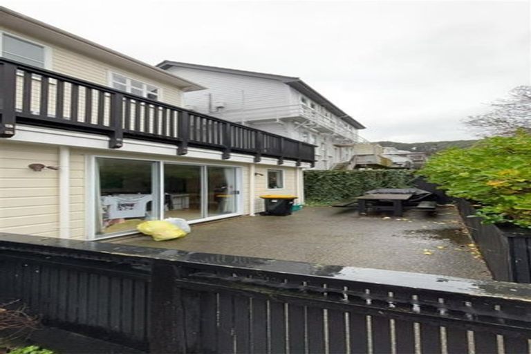 Photo of property in 52 Ellice Street, Mount Victoria, Wellington, 6011