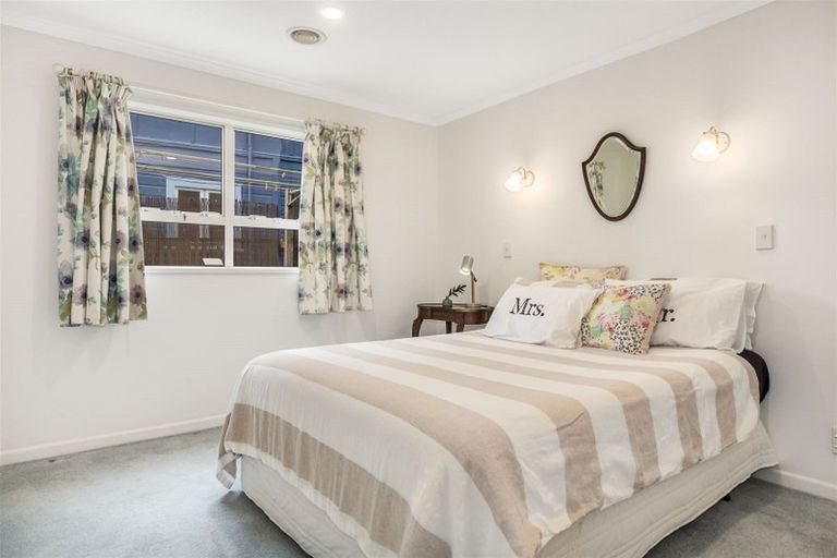 Photo of property in 13 Moana Road, Plimmerton, Porirua, 5026