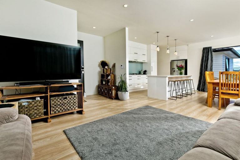 Photo of property in 11 Verdot Close, Kumeu, 0810