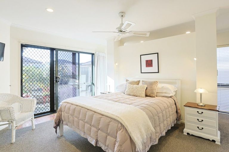Photo of property in 10 Park Lane, Greenmeadows, Napier, 4112