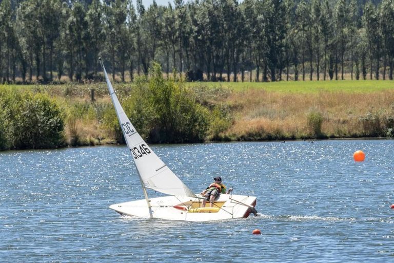 Photo of property in 6 Village Green Drive, Huntingdon, 7774