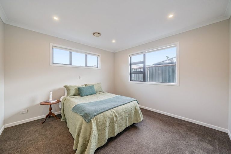 Photo of property in 10 Poulson Grove, Trentham, Upper Hutt, 5018