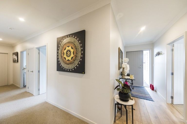Photo of property in 4 Montgomery Terrace, Hokowhitu, Palmerston North, 4410