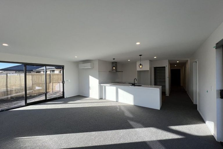 Photo of property in 10 Ned Place, Halswell, Christchurch, 8025