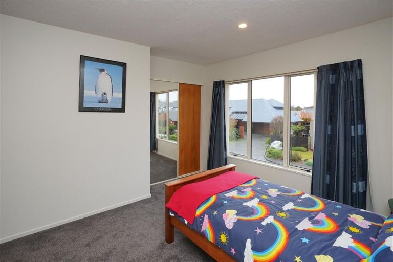 Photo of property in 3 Oaktree Lane, Bishopdale, Christchurch, 8053