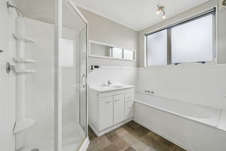Photo of property in 36 Mulberry Street, Maungaraki, Lower Hutt, 5010