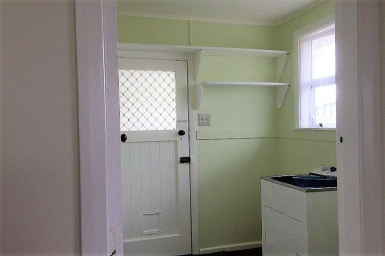 Photo of property in 18 Maire Street, Woburn, Lower Hutt, 5010