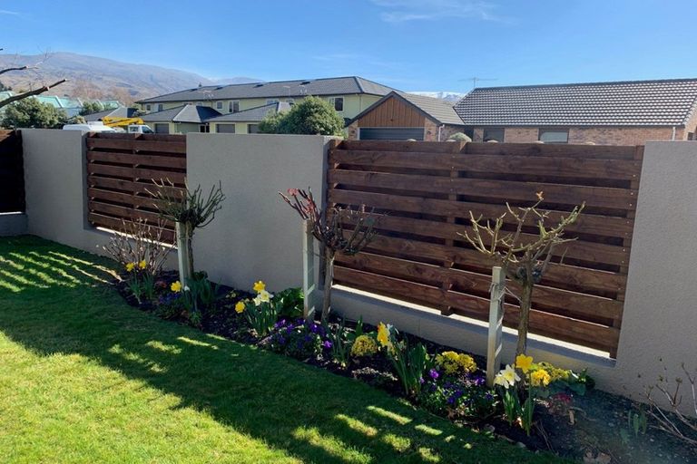 Photo of property in 112 Neplusultra Street, Cromwell, 9310