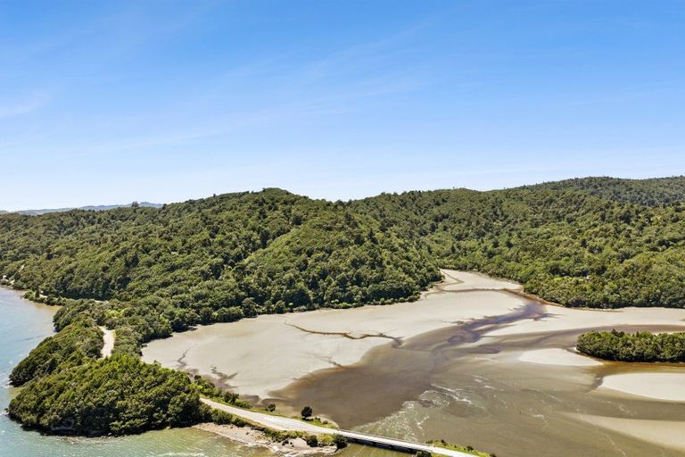 Photo of property in 857 Dry Road, Rakopi, Collingwood, 7073