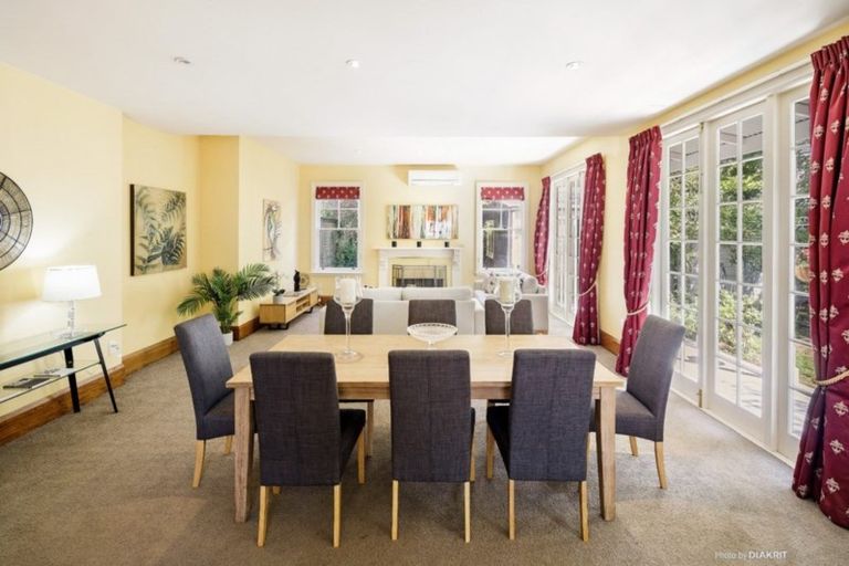 Photo of property in 10 Harriett Street, Thorndon, Wellington, 6011