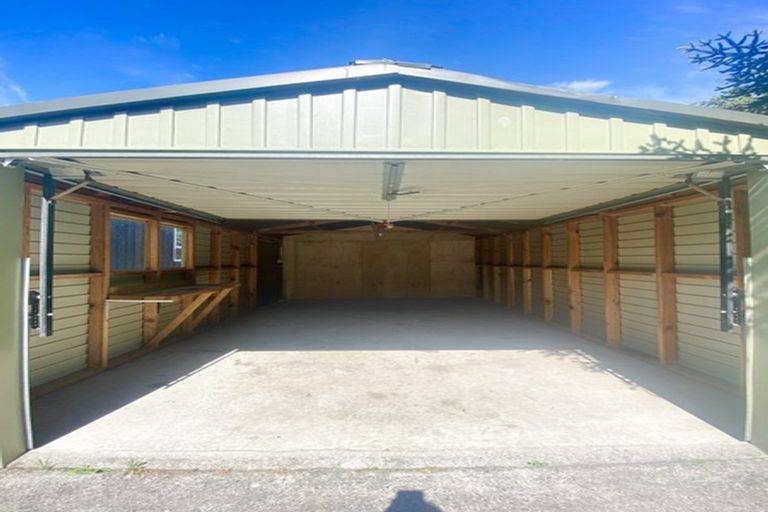 Photo of property in 15 Harewood Road, Oxford, 7430