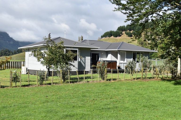 Photo of property in 48 Te Kopia Road, Waikite Valley, Rotorua, 3077