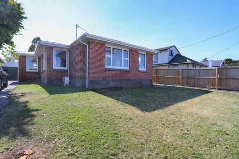 Photo of property in 10 Greenhurst Street, Sockburn, Christchurch, 8042