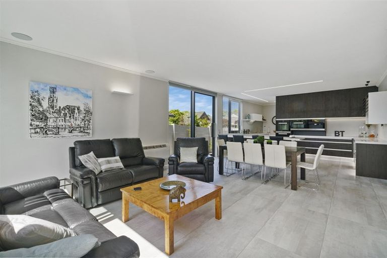 Photo of property in 99 Rugby Street, Merivale, Christchurch, 8014