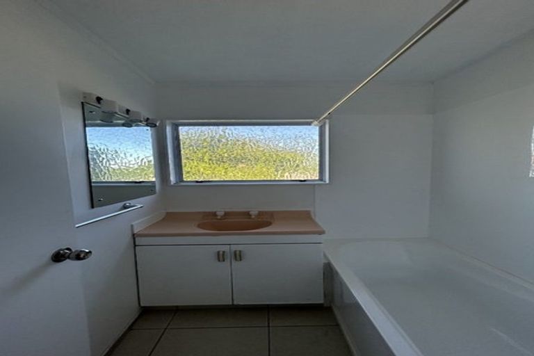 Photo of property in 52a Osprey Drive, Welcome Bay, Tauranga, 3112