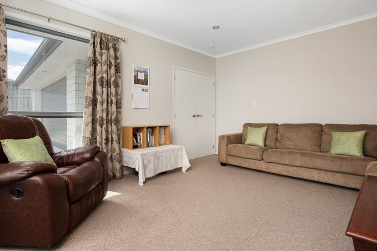 Photo of property in 29 Ballintoy Park Drive, Welcome Bay, Tauranga, 3175