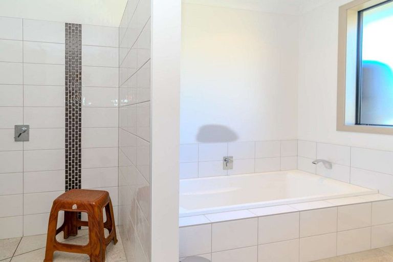 Photo of property in 22 Edkins Road, Kerikeri, 0230