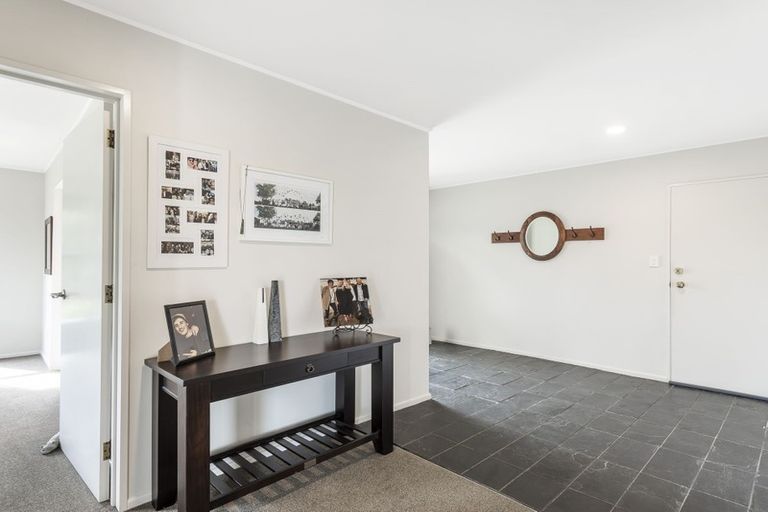 Photo of property in 124 Gladstone Road North, Mosgiel, 9024