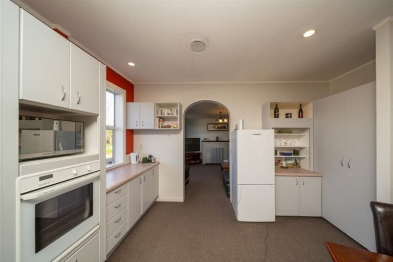 Photo of property in 9 Lupton Street, Waverley, 4510