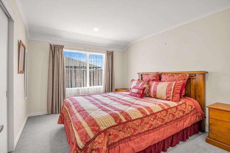 Photo of property in 19 Branigan Parade, Kelvin Grove, Palmerston North, 4414
