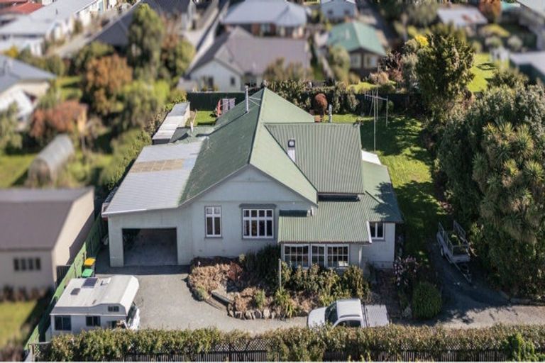 Photo of property in 37 Saint Leonards Road, Temuka, 7920