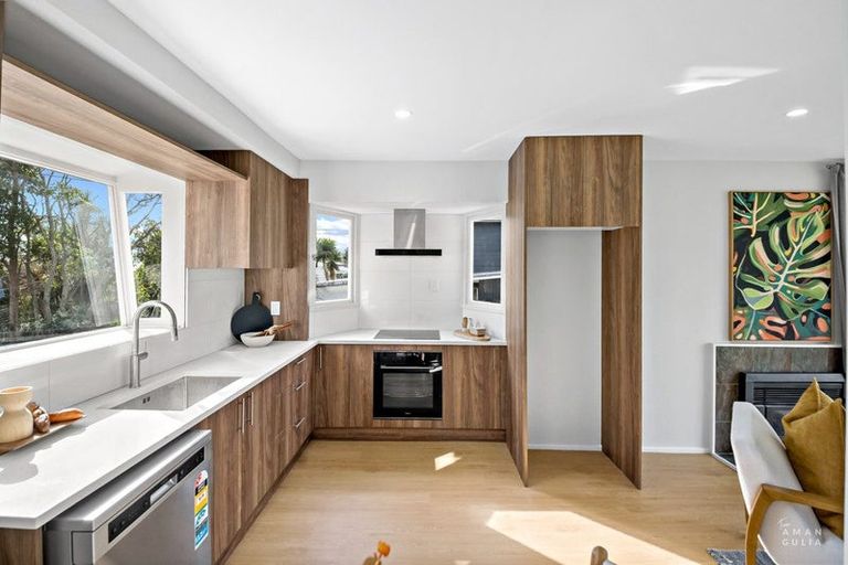 Photo of property in 131 Rosier Road, Glen Eden, Auckland, 0602