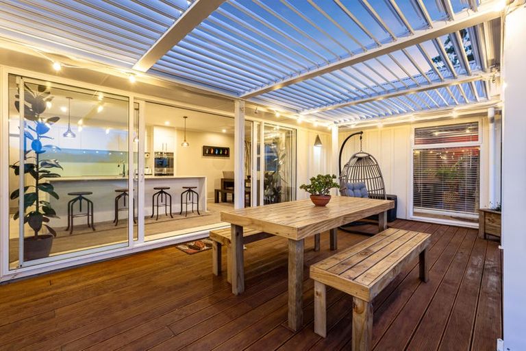 Photo of property in 1 Lindis Lane, Kelson, Lower Hutt, 5010