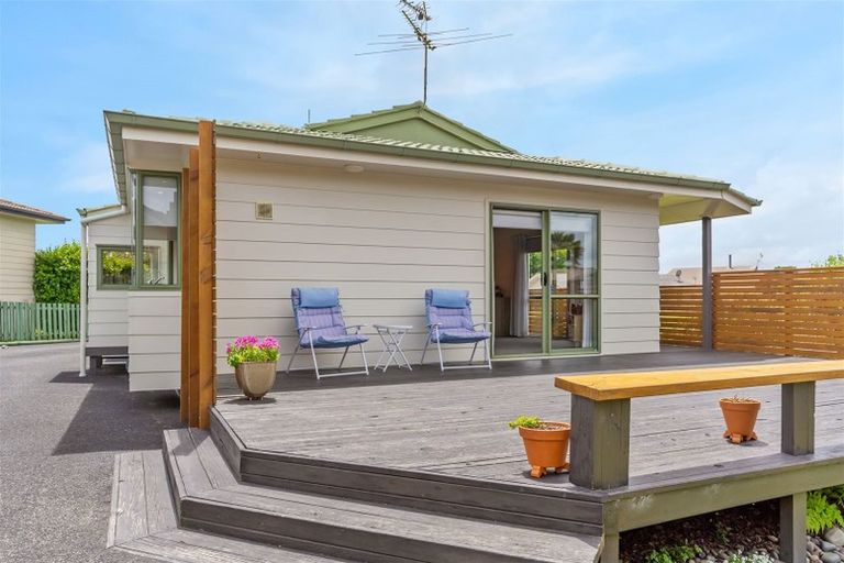 Photo of property in 3 Glenhaven Place, Te Atatu Peninsula, Auckland, 0610
