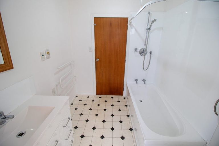 Photo of property in 107d Fraser Avenue, Johnsonville, Wellington, 6037