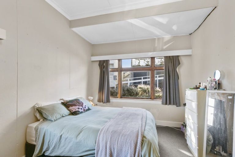 Photo of property in 60 Roxburgh Street, Mount Victoria, Wellington, 6011