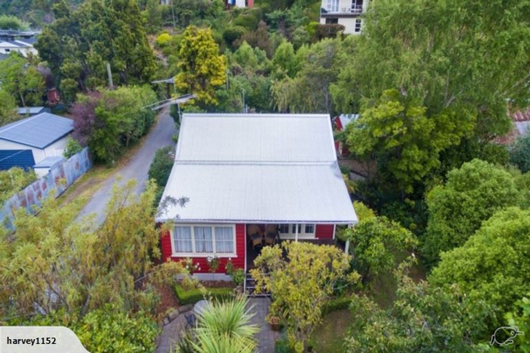 Photo of property in 21 Bay View Road, Moncks Bay, Christchurch, 8081