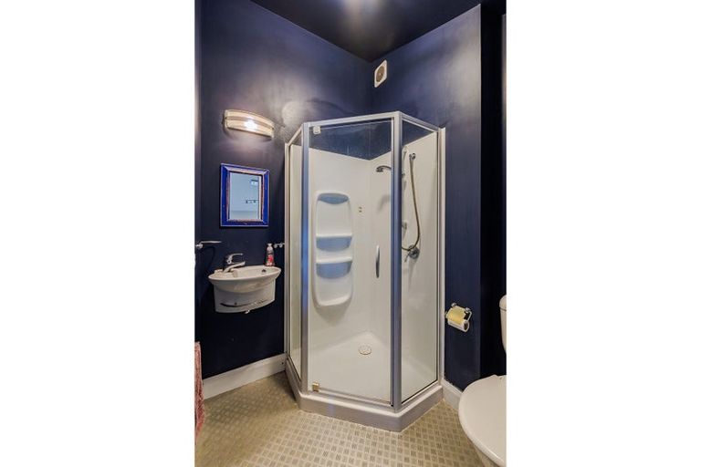 Photo of property in 38 Walter Street, The Glen, Dunedin, 9011