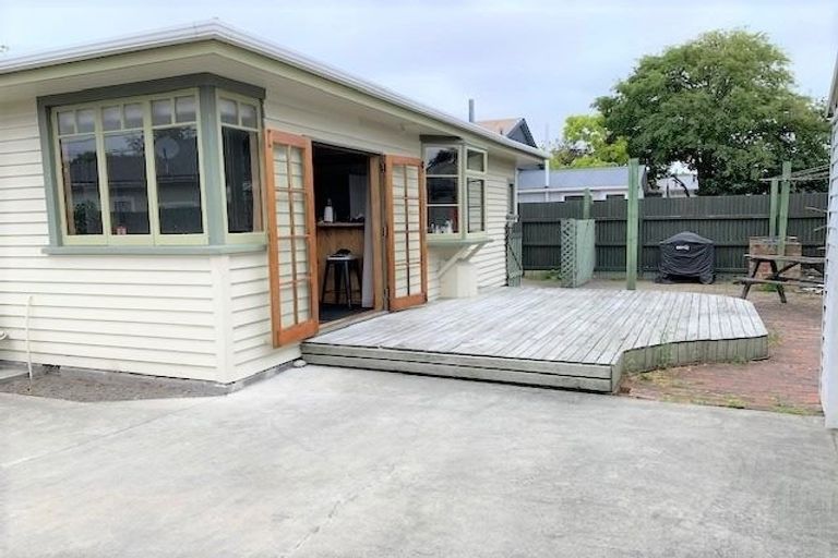 Photo of property in 33 Buccleugh Street, Phillipstown, Christchurch, 8011