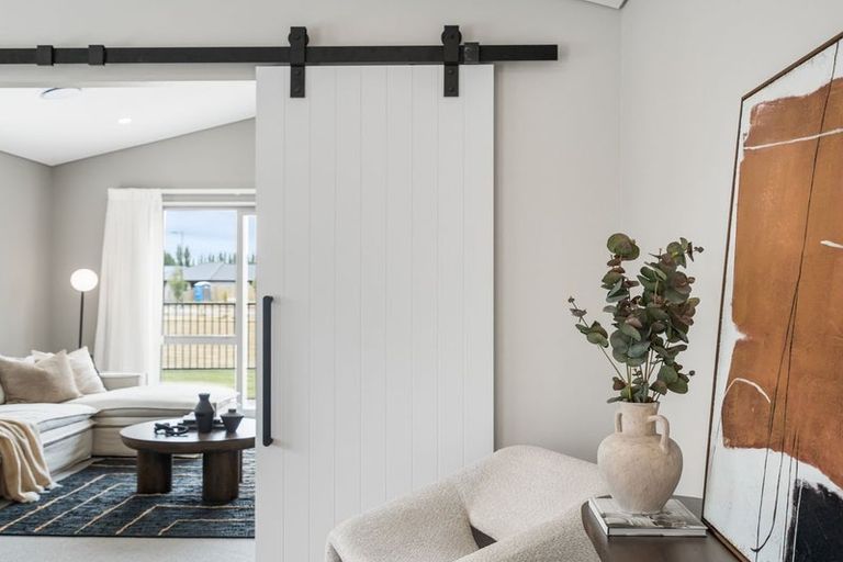 Photo of property in 8 Treedale Street, Belfast, Christchurch, 8051