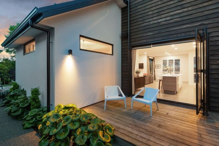 Photo of property in 10 Mays Road, St Albans, Christchurch, 8052