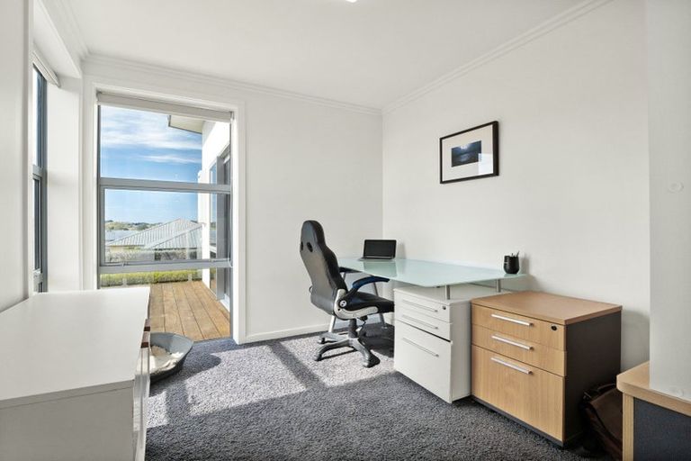 Photo of property in 21 Awa Toru Drive, Fairfield, Dunedin, 9018