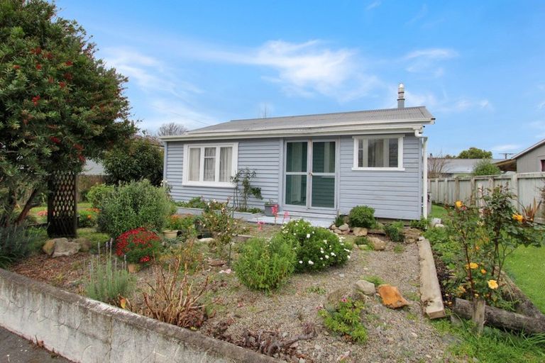 Photo of property in 41 Albert Street, Pahiatua, 4910