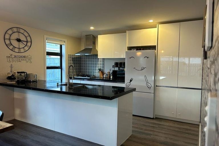 Photo of property in 12 Atiawa Crescent, Waiwhetu, Lower Hutt, 5010