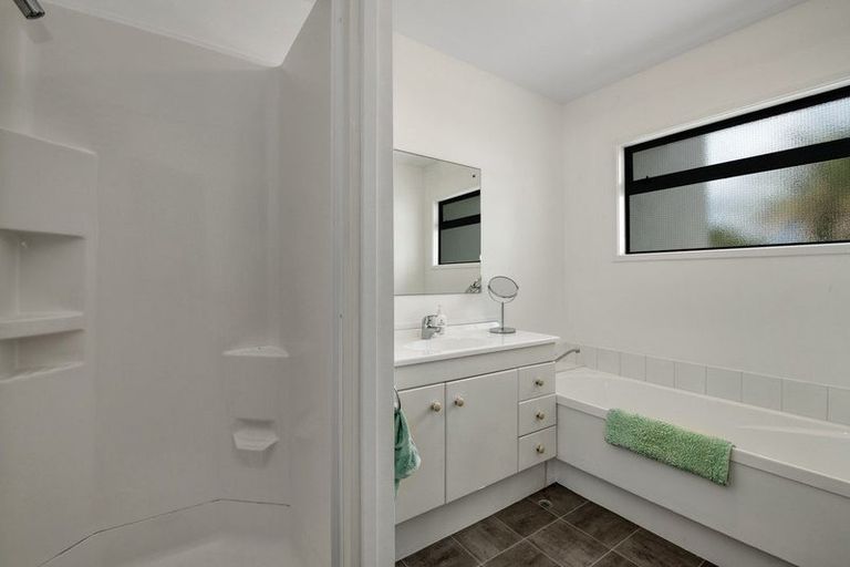 Photo of property in 7c Puriri Avenue, Orewa, 0931