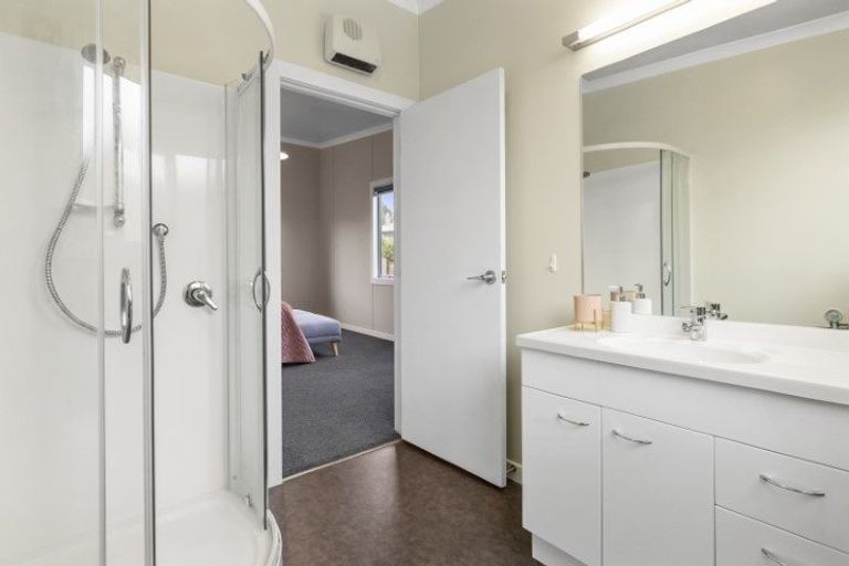 Photo of property in 64 Mckerrow Street, Shiel Hill, Dunedin, 9013