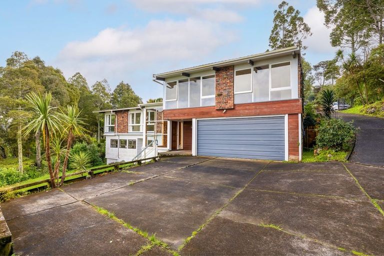 Photo of property in 57 Arapito Road, Titirangi, Auckland, 0604