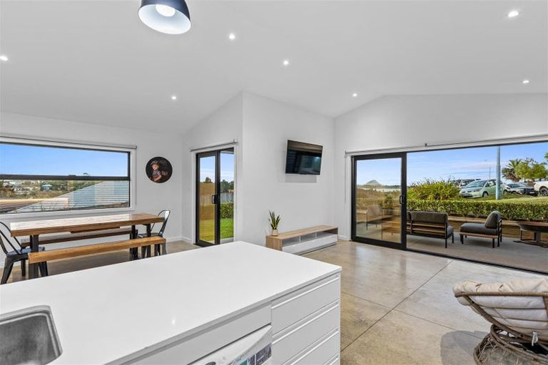 Photo of property in 27 Greenvale Place, Welcome Bay, Tauranga, 3112