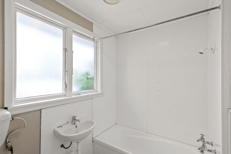 Photo of property in 2/37 Matipo Street, Riccarton, Christchurch, 8041