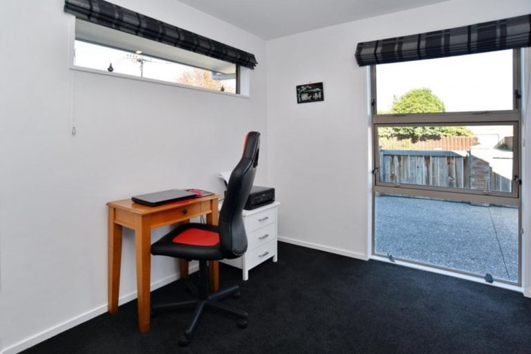 Photo of property in 1/31 Veitches Road, Casebrook, Christchurch, 8051